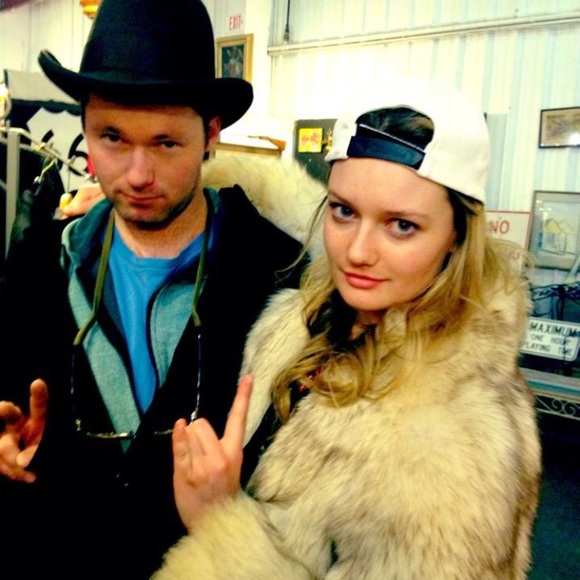 Meet your Posher, Kim - Picture 2 of 8